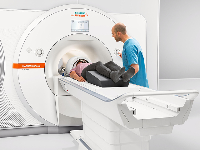 μαγνητικη τομογραφια